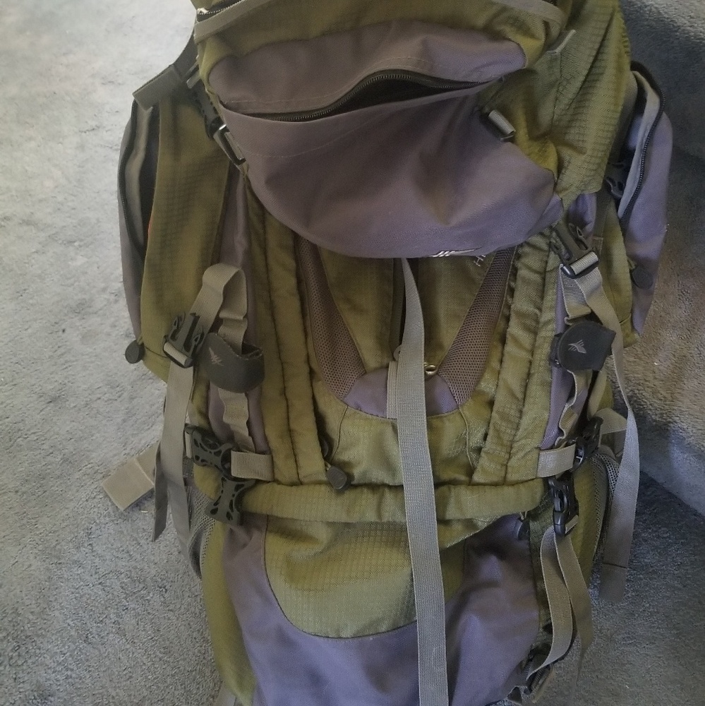 70 Liter Backpacking bag High Sierra